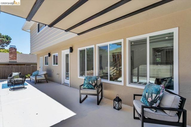 3830 Malcolm Ave, Oakland, CA 94605