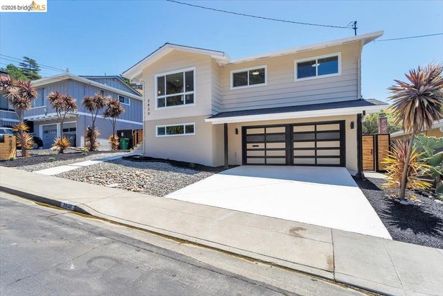 3830 Malcolm Ave, Oakland, CA 94605
