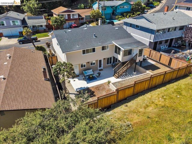3830 Malcolm Ave, Oakland, CA 94605