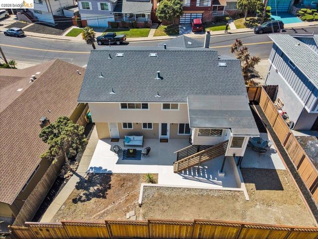 3830 Malcolm Ave, Oakland, CA 94605