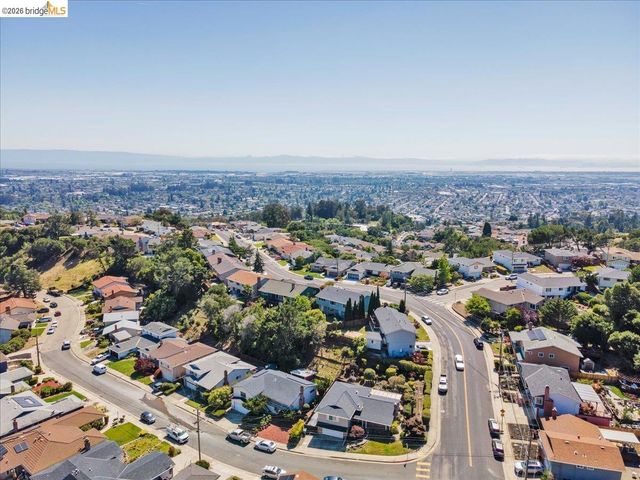 3830 Malcolm Ave, Oakland, CA 94605