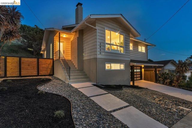 3830 Malcolm Ave, Oakland, CA 94605