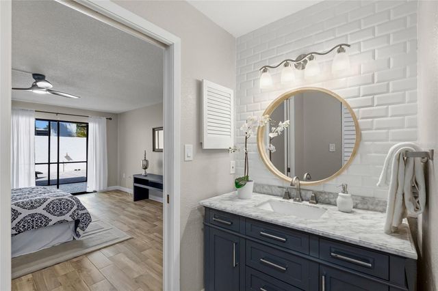 226 SHERWOOD DRIVE 226, Bradenton, FL 34210