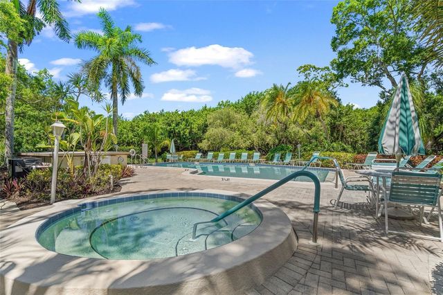 226 SHERWOOD DRIVE 226, Bradenton, FL 34210