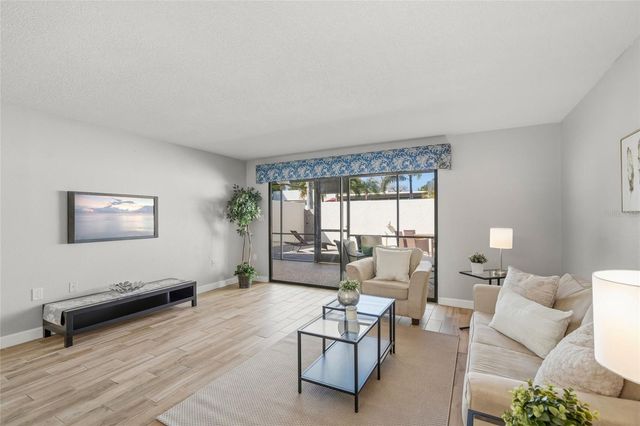 226 SHERWOOD DRIVE 226, Bradenton, FL 34210