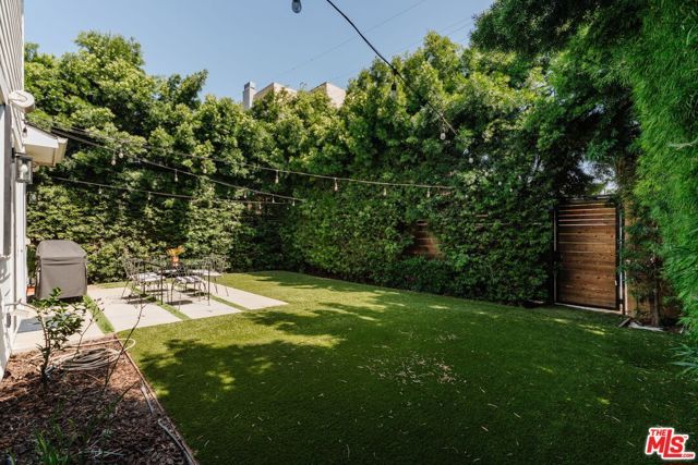 3914 Keeshen Drive, Los Angeles, CA 90066