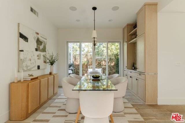 3914 Keeshen Drive, Los Angeles, CA 90066