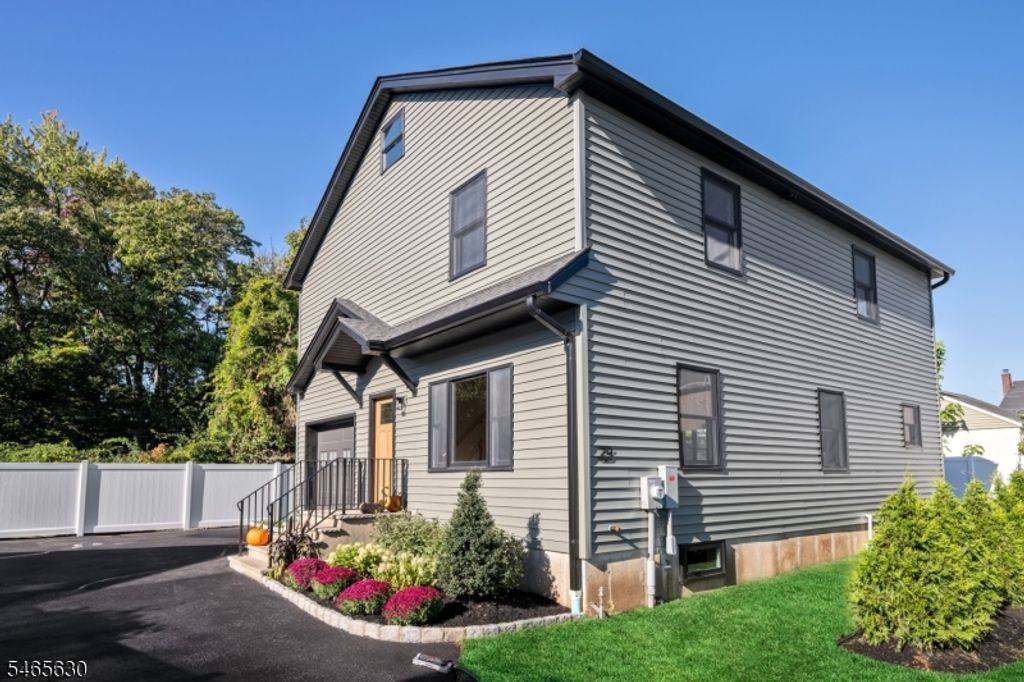 29 Bogert St, Totowa Boro, NJ 07512 — photo 3