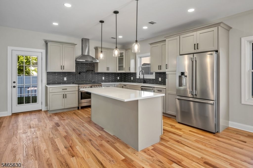 29 Bogert St, Totowa Boro, NJ 07512 — photo 5