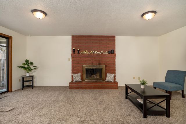 540 Golf View Drive, Medford, OR 97504