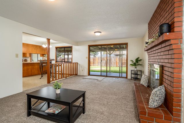 540 Golf View Drive, Medford, OR 97504