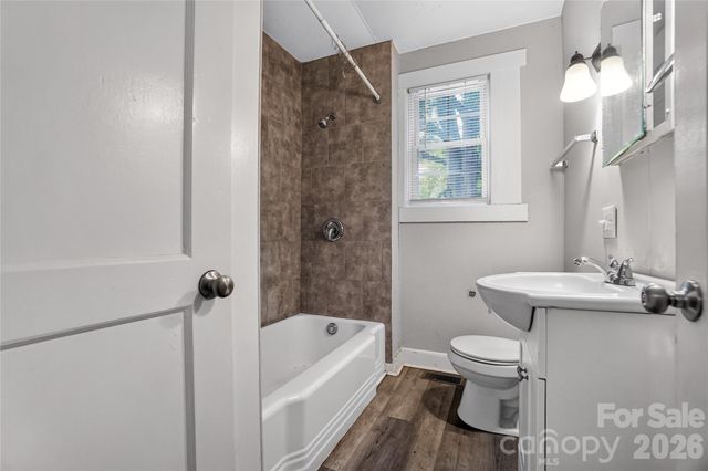 405 N Ransom Street, Gastonia, NC 28052