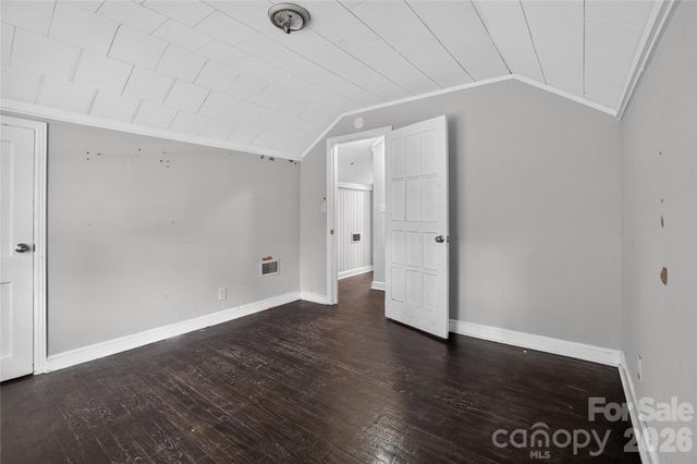 405 N Ransom Street, Gastonia, NC 28052