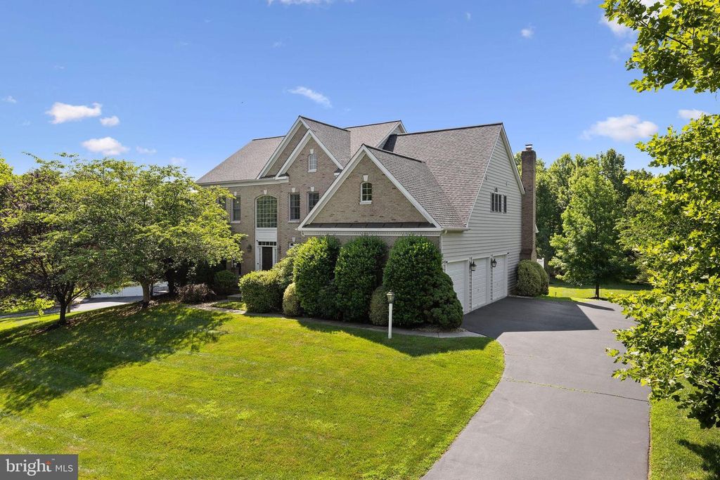 40440 LENAH RUN CIR, Aldie, VA 20105