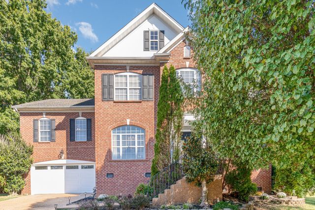 224 Logans Cir, Franklin, TN 37067