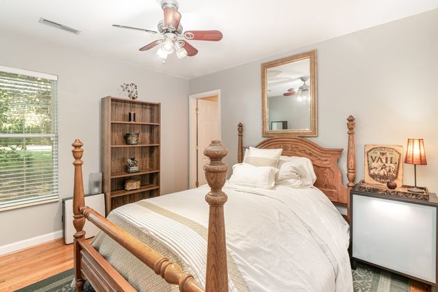 224 Logans Cir, Franklin, TN 37067