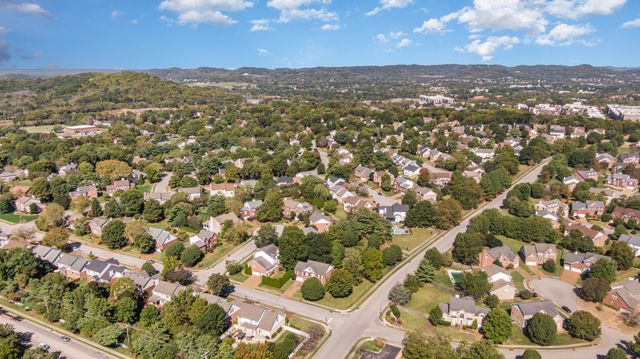 224 Logans Cir, Franklin, TN 37067