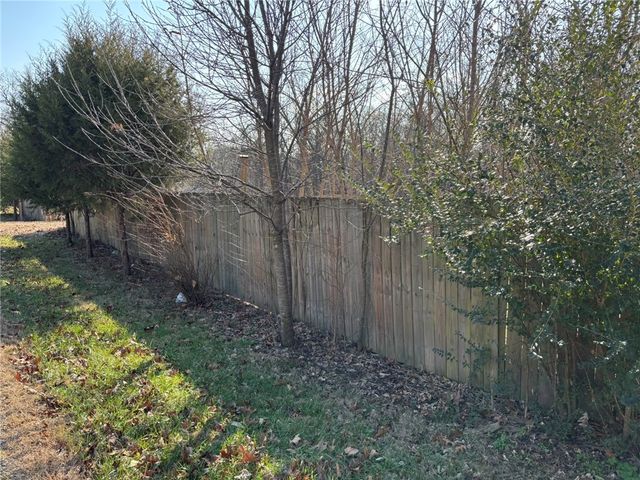 353 E Rose Street, Rogers, AR 72756