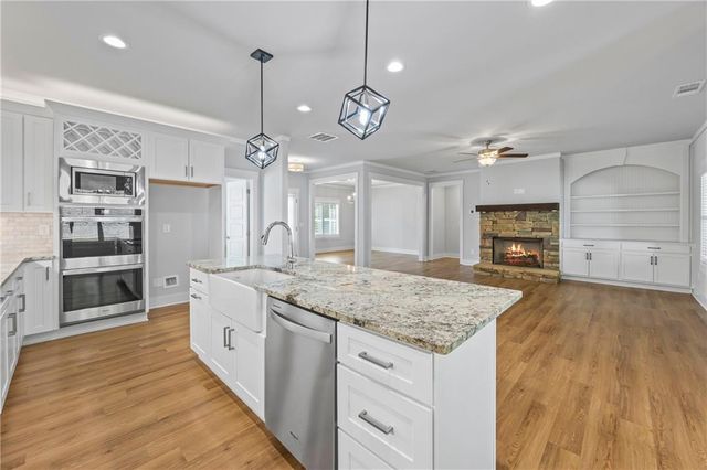 564 White Oak Way, Monroe, GA 30655
