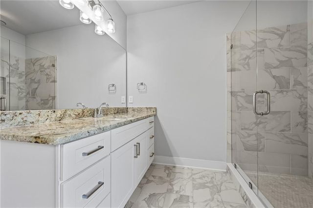 564 White Oak Way, Monroe, GA 30655