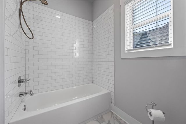 564 White Oak Way, Monroe, GA 30655