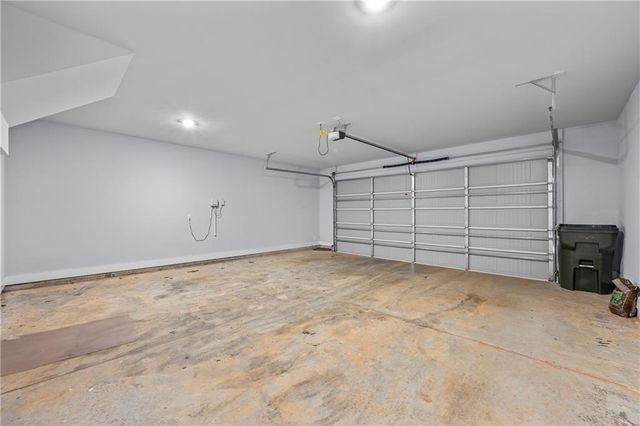 564 White Oak Way, Monroe, GA 30655