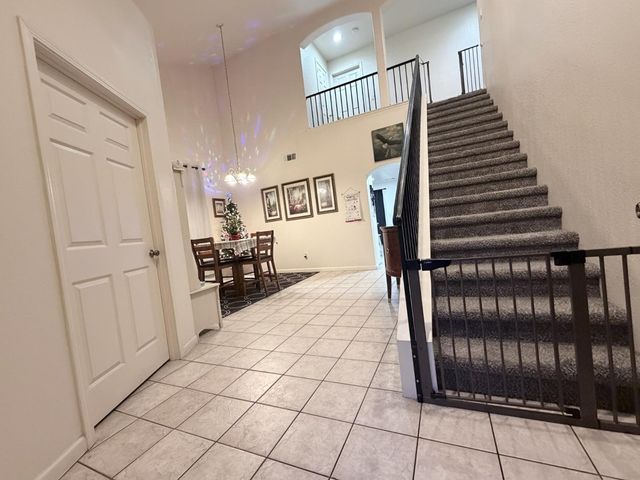 3360 Hollowell Dr, Ceres, CA 95307