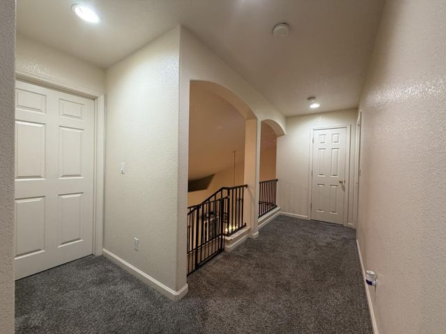 3360 Hollowell Dr, Ceres, CA 95307