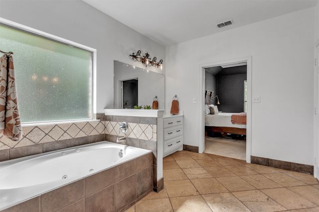 6621 Bradford Estates Drive, Sachse, TX 75048