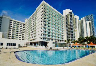 19201 Collins Avenue 726, Sunny Isles Beach, FL 33160