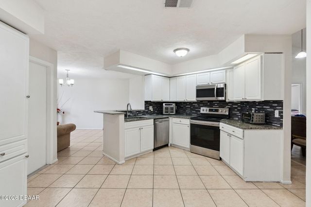 932 Ocala Woods Lane, Orlando, FL 32824