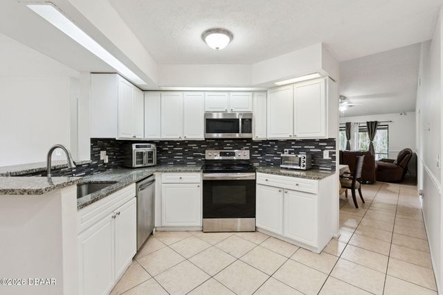 932 Ocala Woods Lane, Orlando, FL 32824