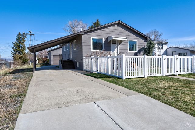 1208 Highland Street, Helena, MT 59601