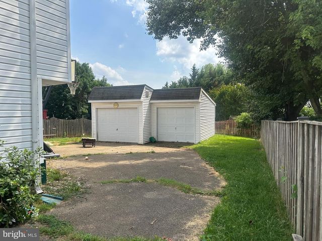 736 SUNNYFIELD LN, Baltimore, MD 21225