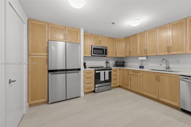 201 S Crandon Blvd 143, Key Biscayne, FL 33149