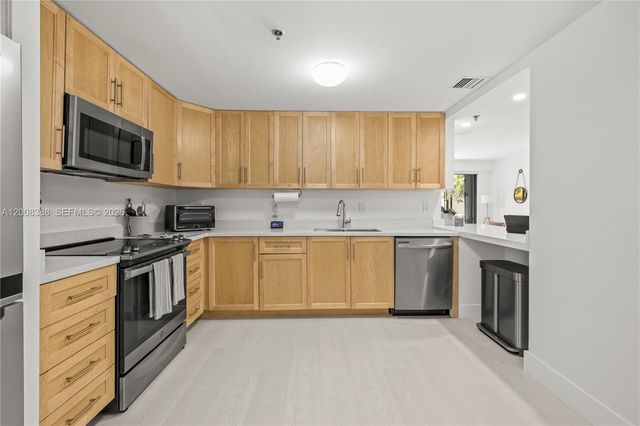 201 S Crandon Blvd 143, Key Biscayne, FL 33149