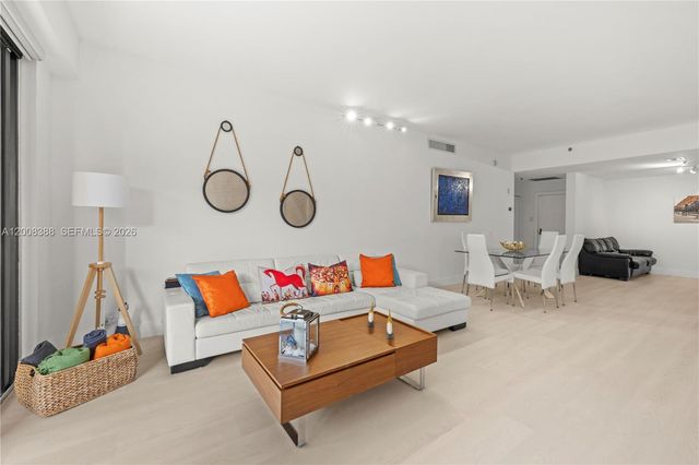 201 S Crandon Blvd 143, Key Biscayne, FL 33149