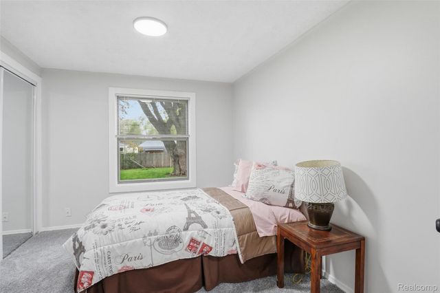 20052 Pine Street, Brownstown Charter Township, MI 48183