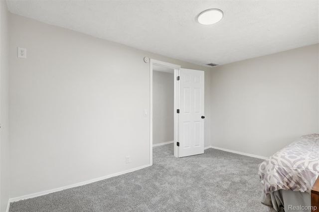 20052 Pine Street, Brownstown Charter Township, MI 48183