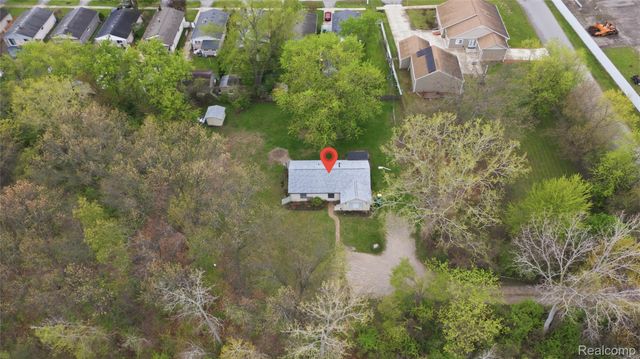 20052 Pine Street, Brownstown Charter Township, MI 48183