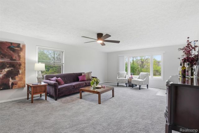 20052 Pine Street, Brownstown Charter Township, MI 48183