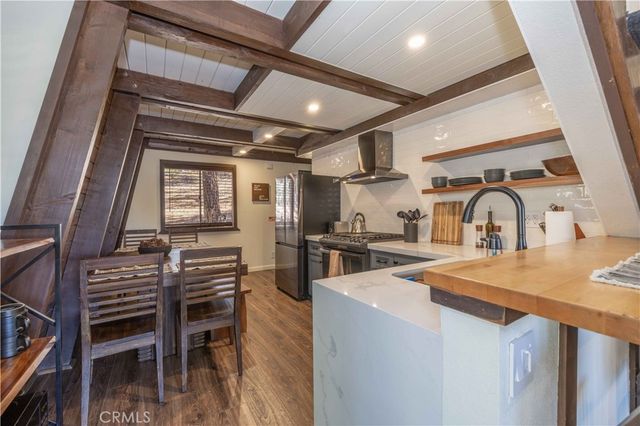 1107 Cedar Mountain Road, Big Bear City, CA 92314