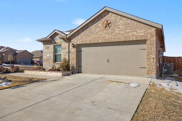 8913 Oil Barron Avenue, Fort Worth, TX 76179