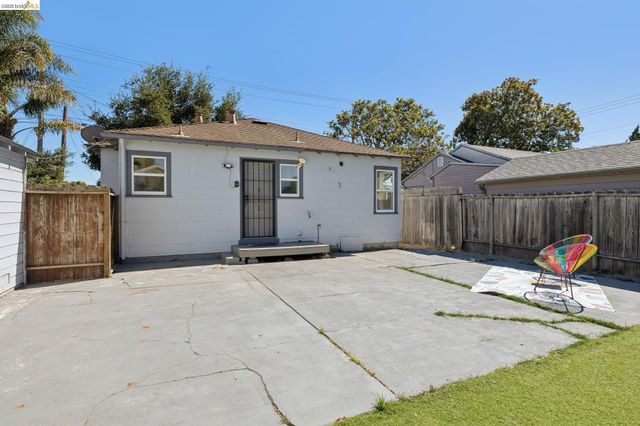 3417 Maricopa Ave, Richmond, CA 94804