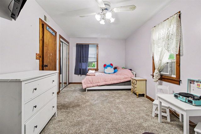 13510 Martinsville Road, Belleville, MI 48111