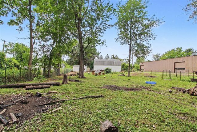 13510 Martinsville Road, Belleville, MI 48111
