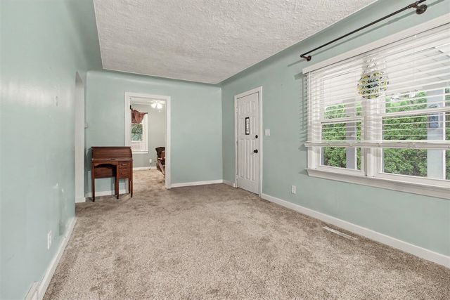 13510 Martinsville Road, Belleville, MI 48111