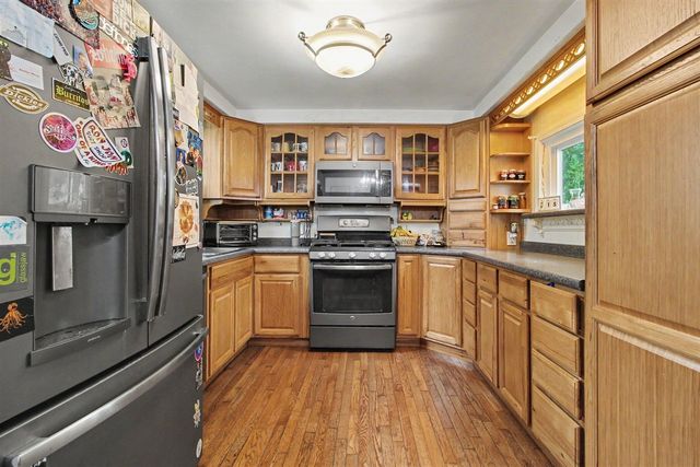 13510 Martinsville Road, Belleville, MI 48111