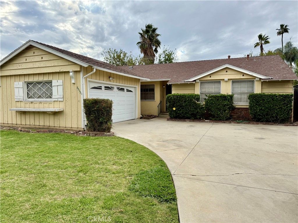 8537 Langdon Avenue, North Hills, CA 91343