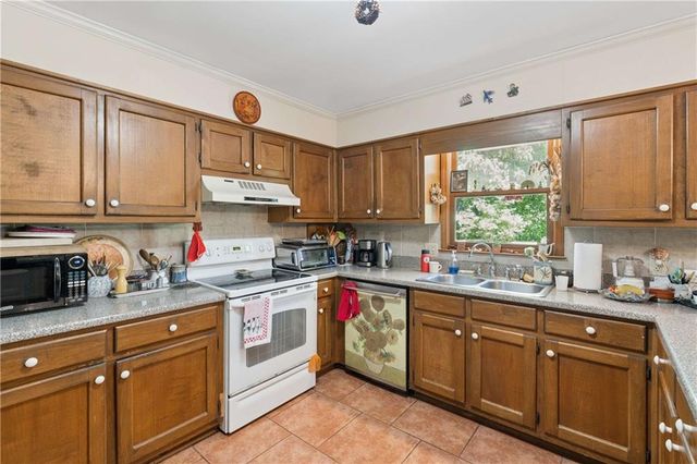 795 N Parkwood Road, Decatur, GA 30030